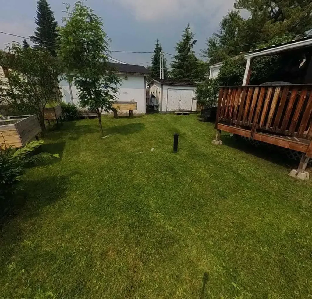 5211 55 Avenue Rocky Mountain House AB T4T 1M8