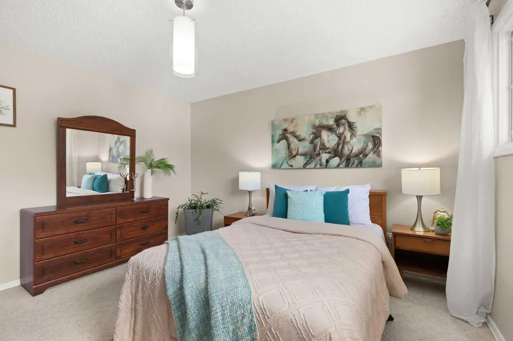 982 Stewart Drive NW Medicine Hat AB T1A7C1