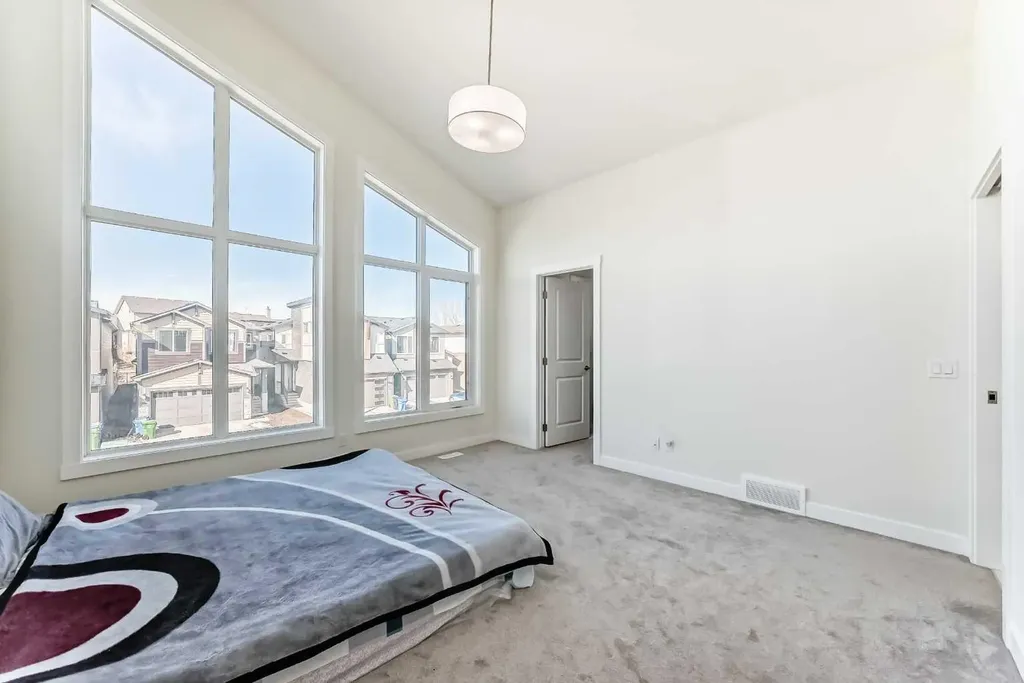 138 Silver Spruce Grove SW Calgary AB T2X5M2
