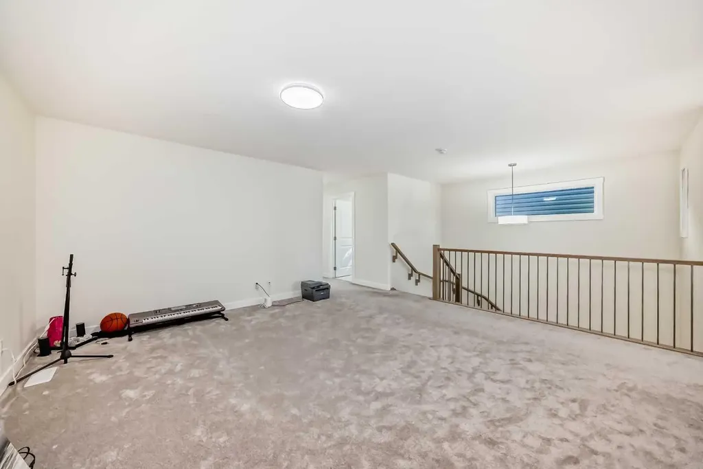 138 Silver Spruce Grove SW Calgary AB T2X5M2
