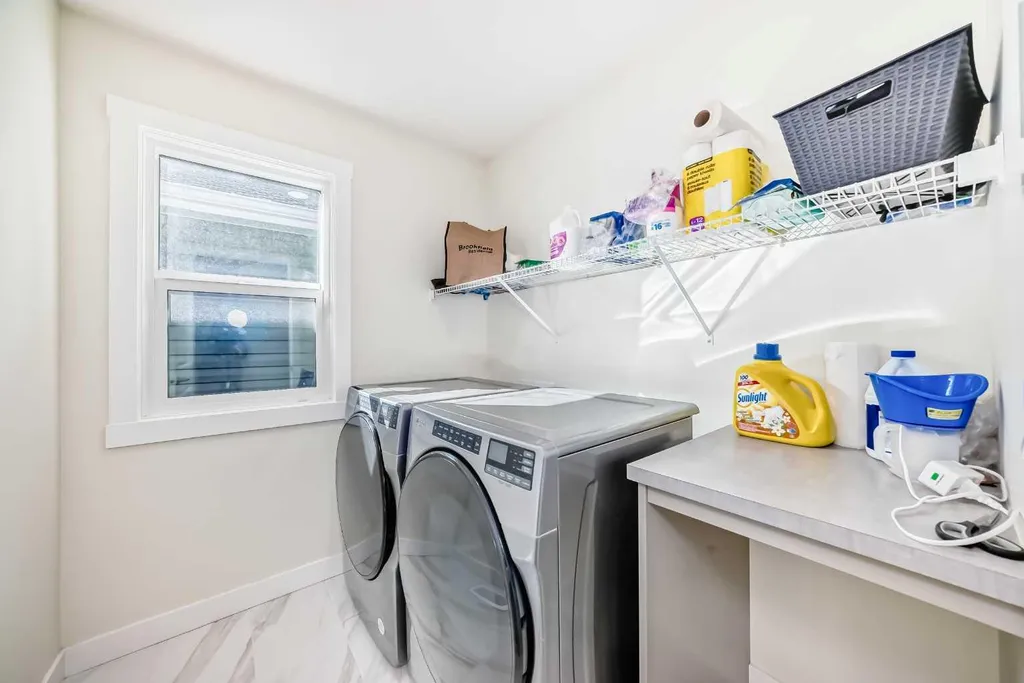 138 Silver Spruce Grove SW Calgary AB T2X5M2