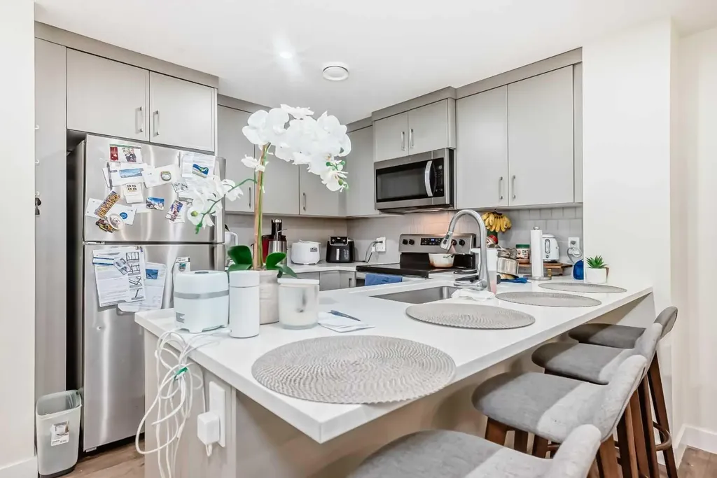 138 Silver Spruce Grove SW Calgary AB T2X5M2