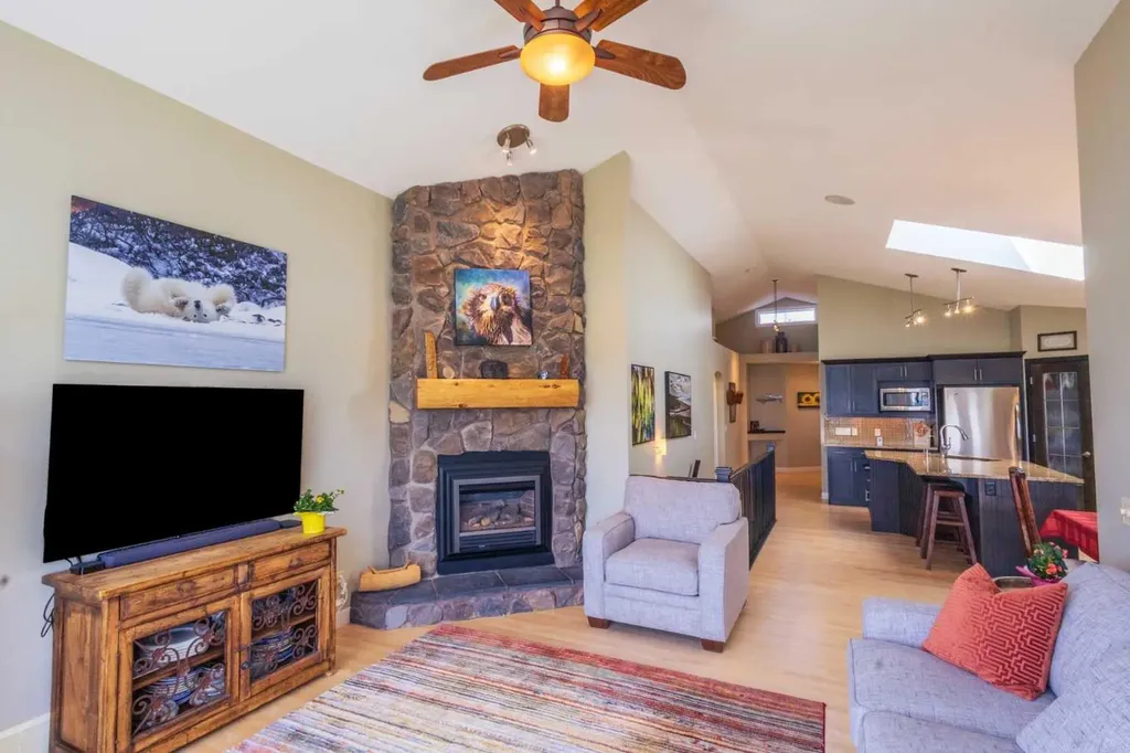 39 Glenvista Place Cochrane AB T4C2K2