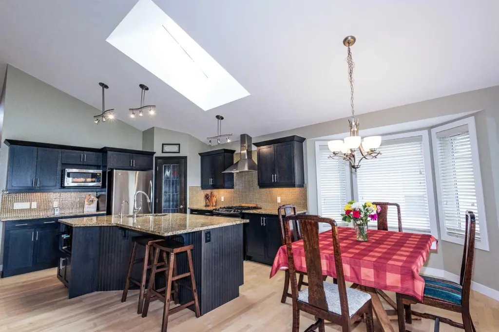 39 Glenvista Place Cochrane AB T4C2K2
