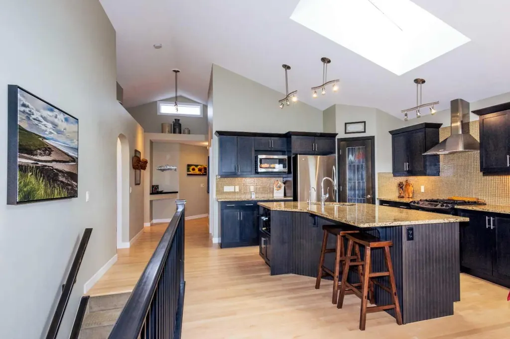 39 Glenvista Place Cochrane AB T4C2K2