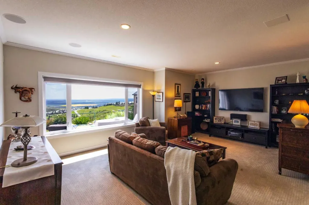 39 Glenvista Place Cochrane AB T4C2K2