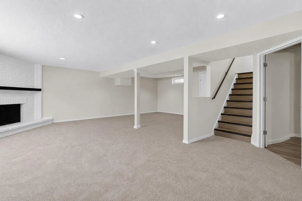 1816 Lynnover Road SE Calgary AB T2C1L3