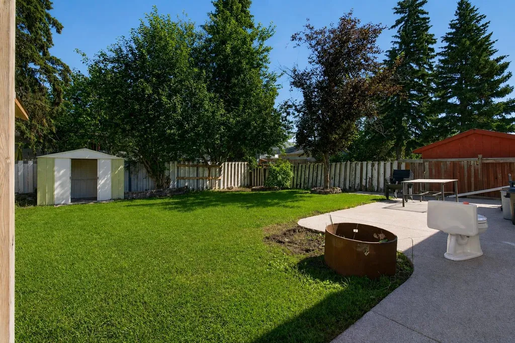1816 Lynnover Road SE Calgary AB T2C1L3