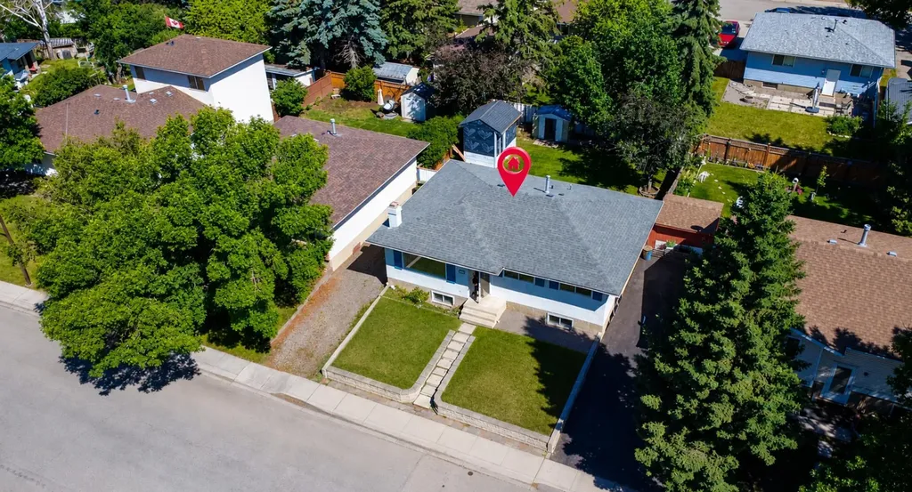 1816 Lynnover Road SE Calgary AB T2C1L3