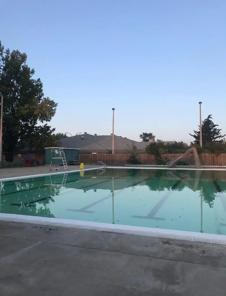 1816 Lynnover Road SE Calgary AB T2C1L3