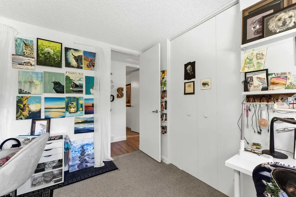 15 Rossdale Way SE Medicine Hat AB T1B1X5