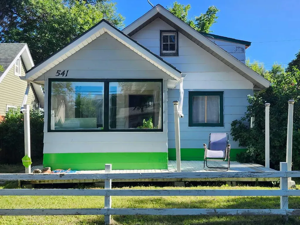 541 2 Avenue W Drumheller AB T0J0Y3