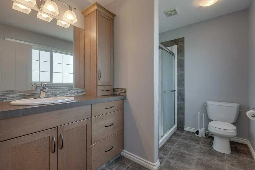 84 Windermere Close Red Deer AB T4N 2J8