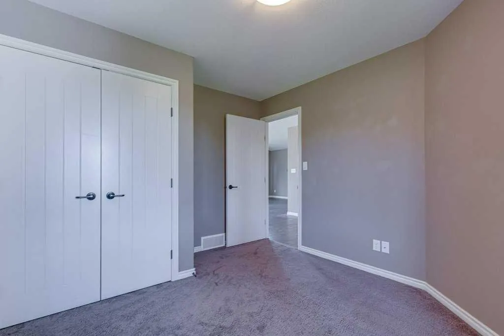 84 Windermere Close Red Deer AB T4N 2J8