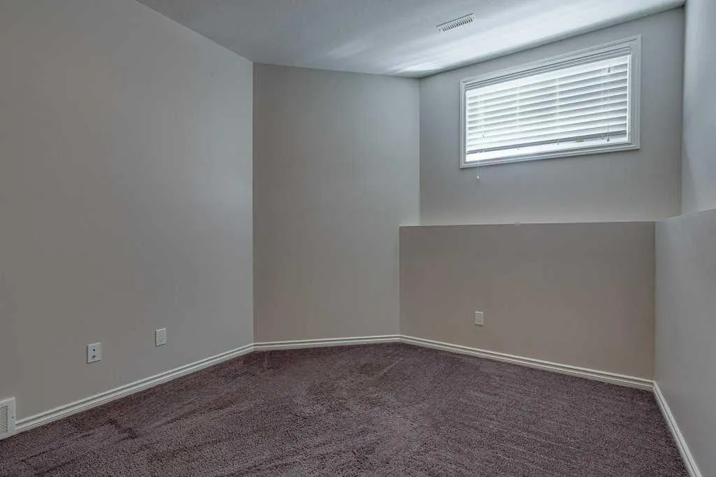 84 Windermere Close Red Deer AB T4N 2J8
