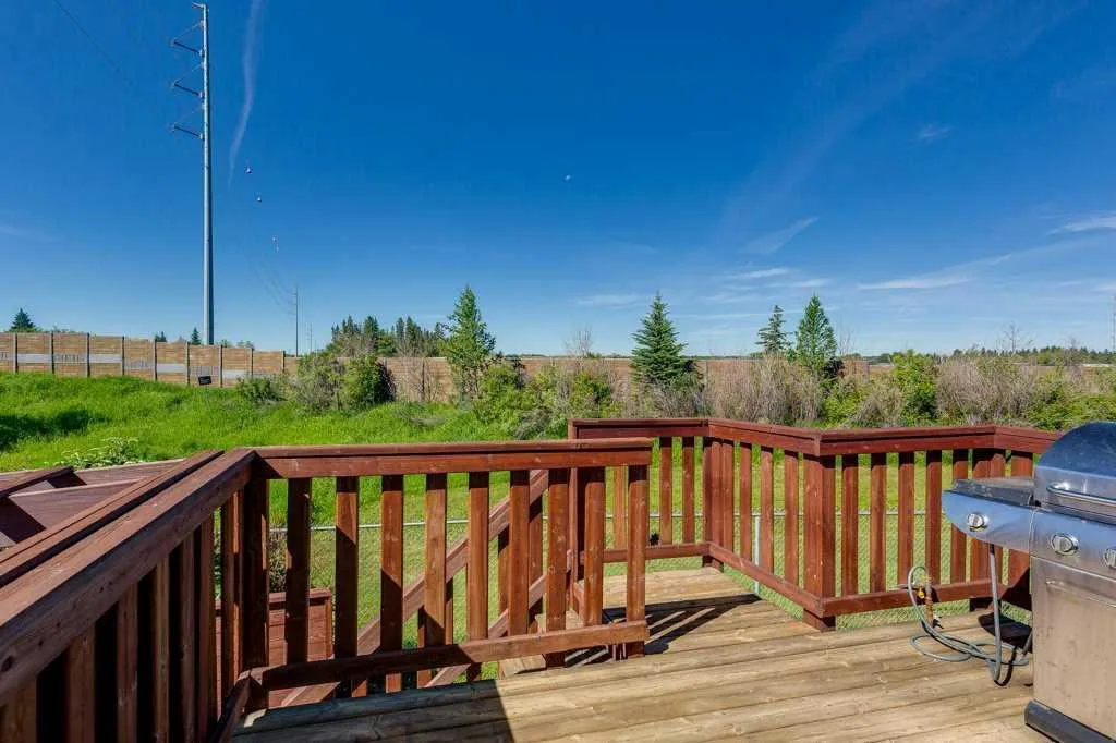 84 Windermere Close Red Deer AB T4N 2J8