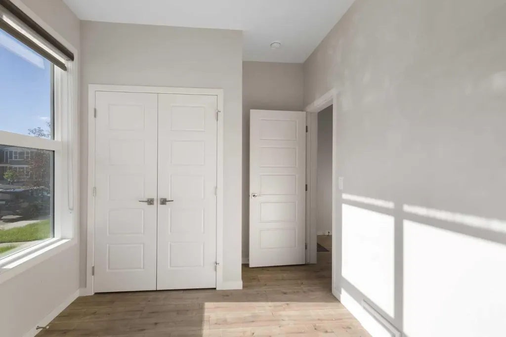 66 Aquila Way NW Calgary AB T3R 1Z7
