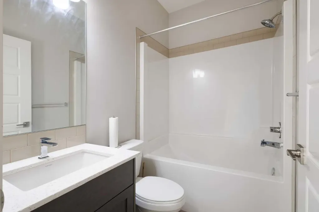 66 Aquila Way NW Calgary AB T3R 1Z7