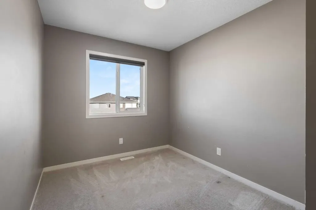 66 Aquila Way NW Calgary AB T3R 1Z7