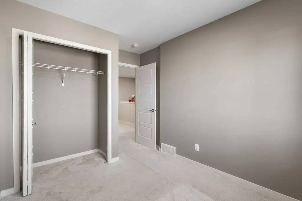 66 Aquila Way NW Calgary AB T3R 1Z7