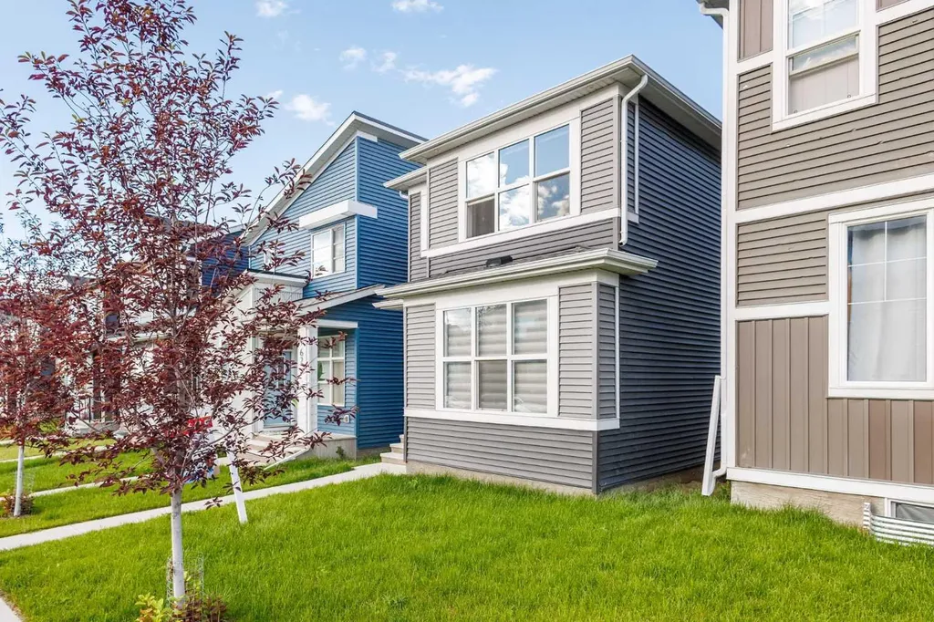 66 Aquila Way NW Calgary AB T3R 1Z7