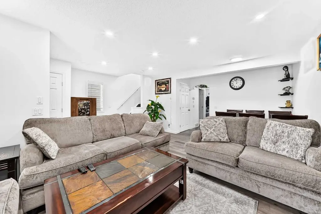 24 Taralake Road NE Calgary AB T3J 0B1