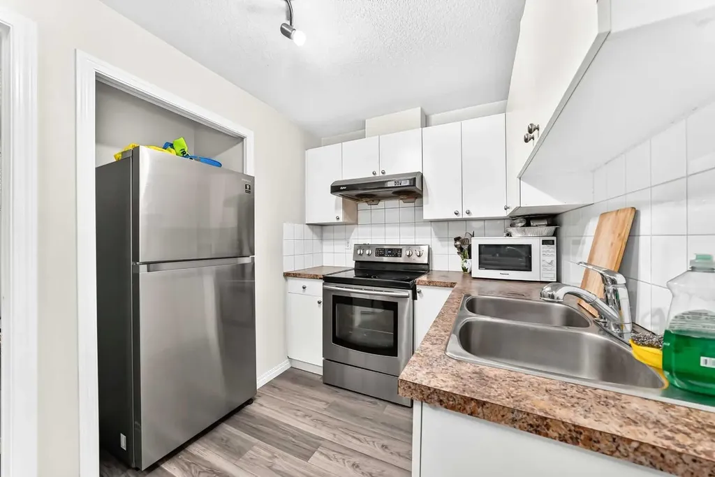24 Taralake Road NE Calgary AB T3J 0B1