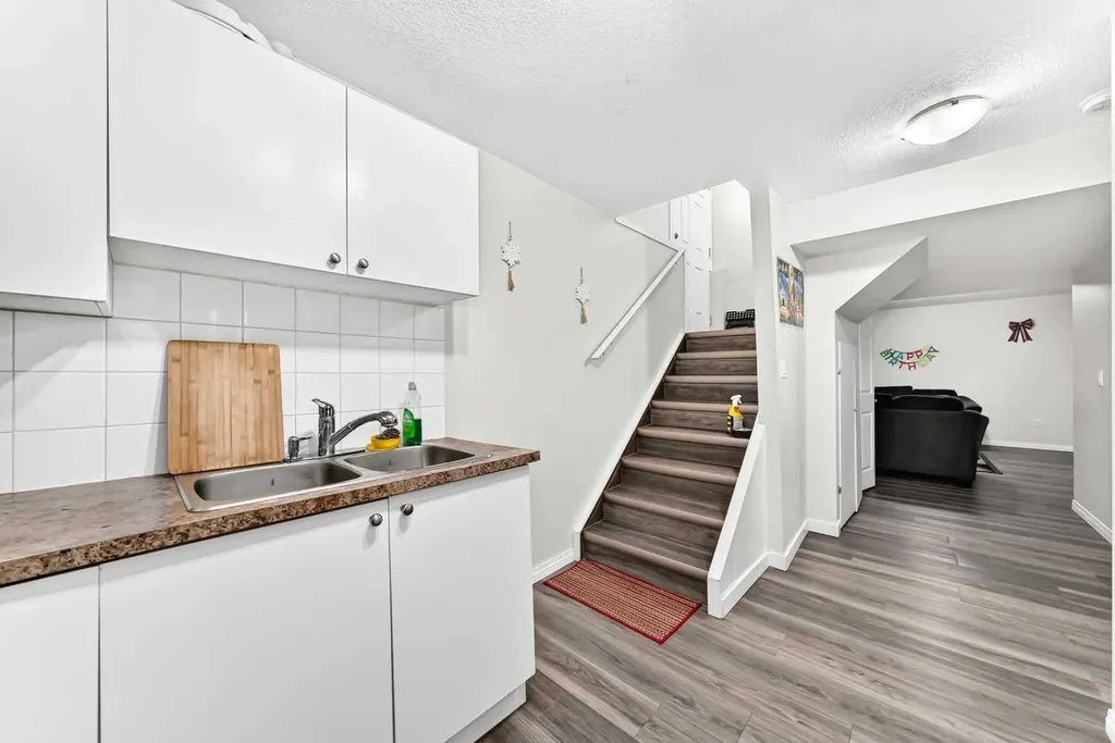 24 Taralake Road NE Calgary AB T3J 0B1