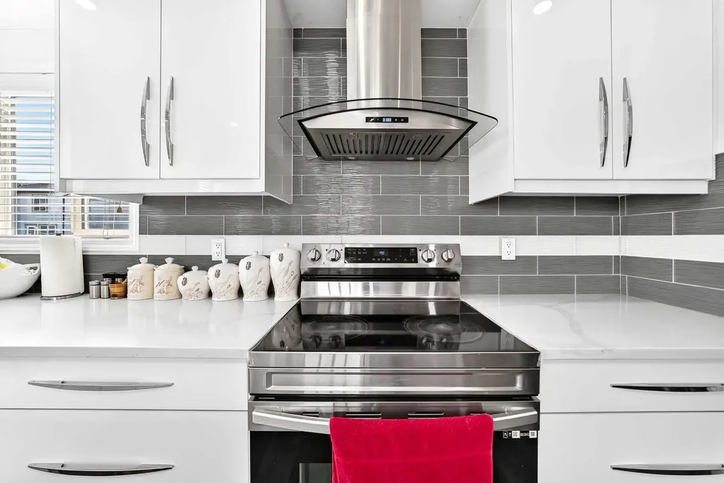 24 Taralake Road NE Calgary AB T3J 0B1