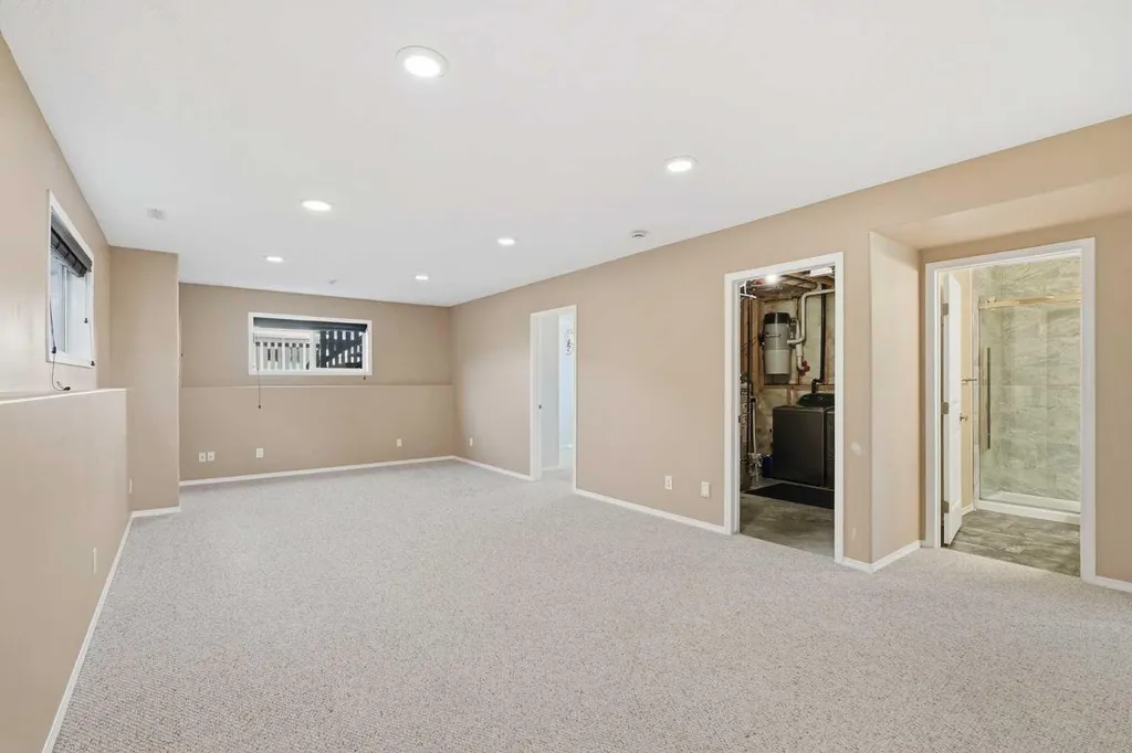48 Vanson Close Red Deer AB T4R 0G6