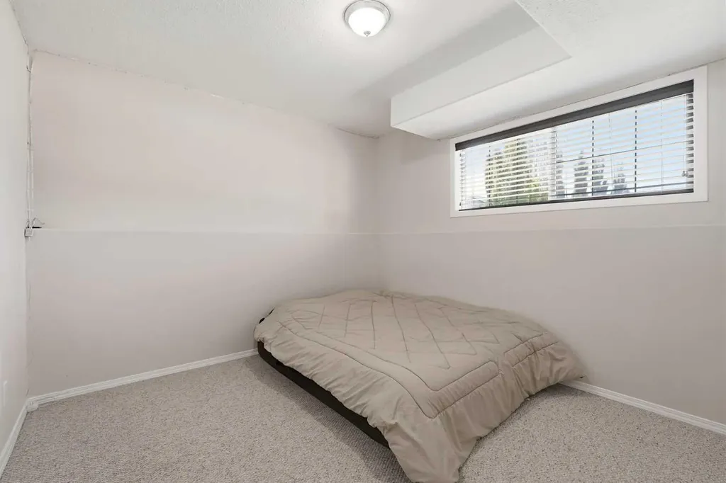 48 Vanson Close Red Deer AB T4R 0G6