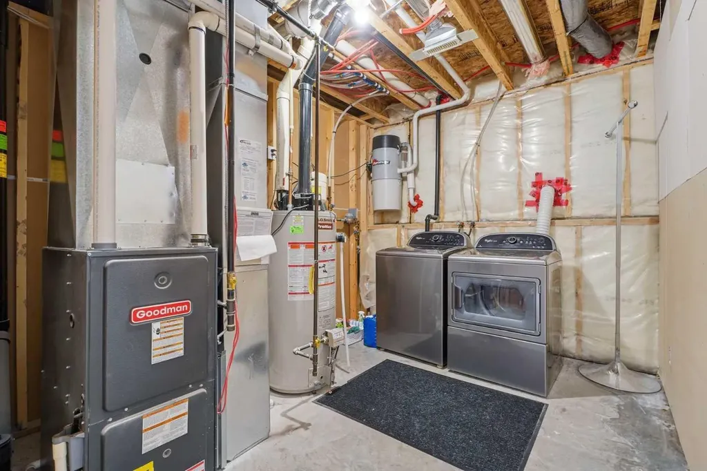 48 Vanson Close Red Deer AB T4R 0G6