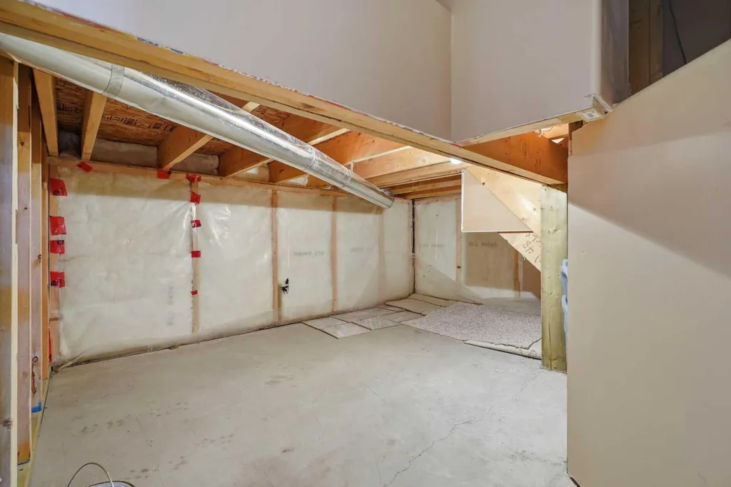 48 Vanson Close Red Deer AB T4R 0G6