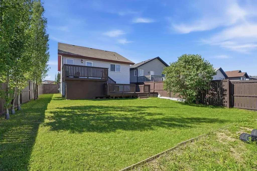 48 Vanson Close Red Deer AB T4R 0G6