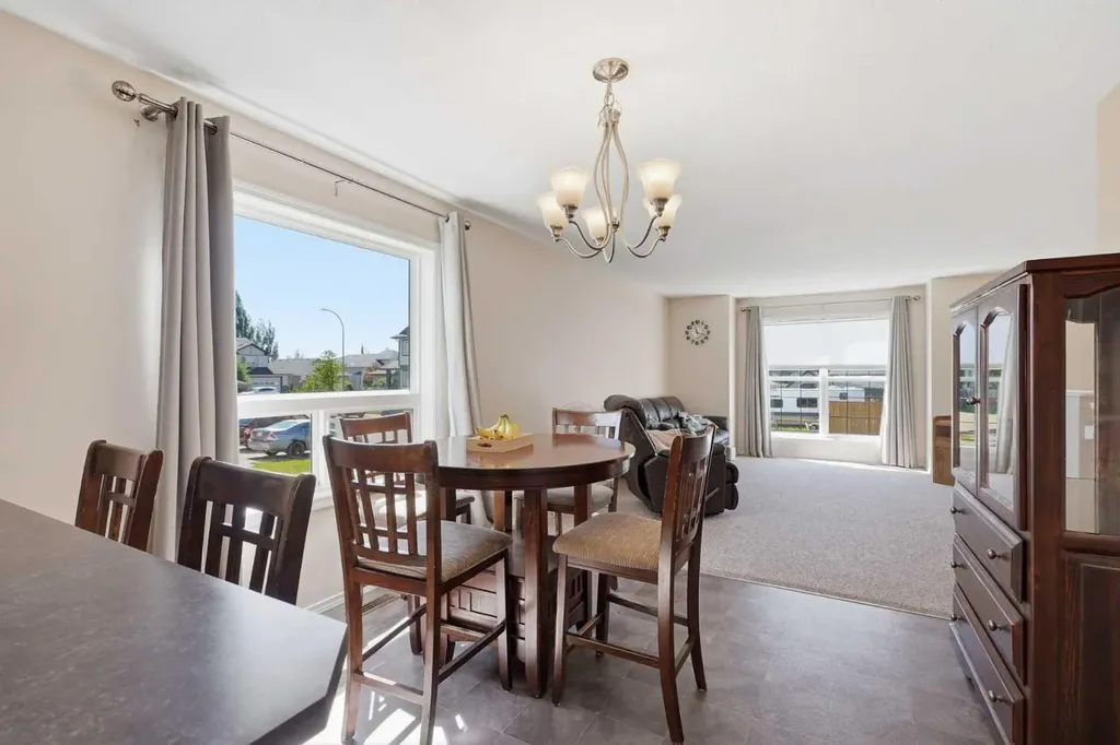 48 Vanson Close Red Deer AB T4R 0G6