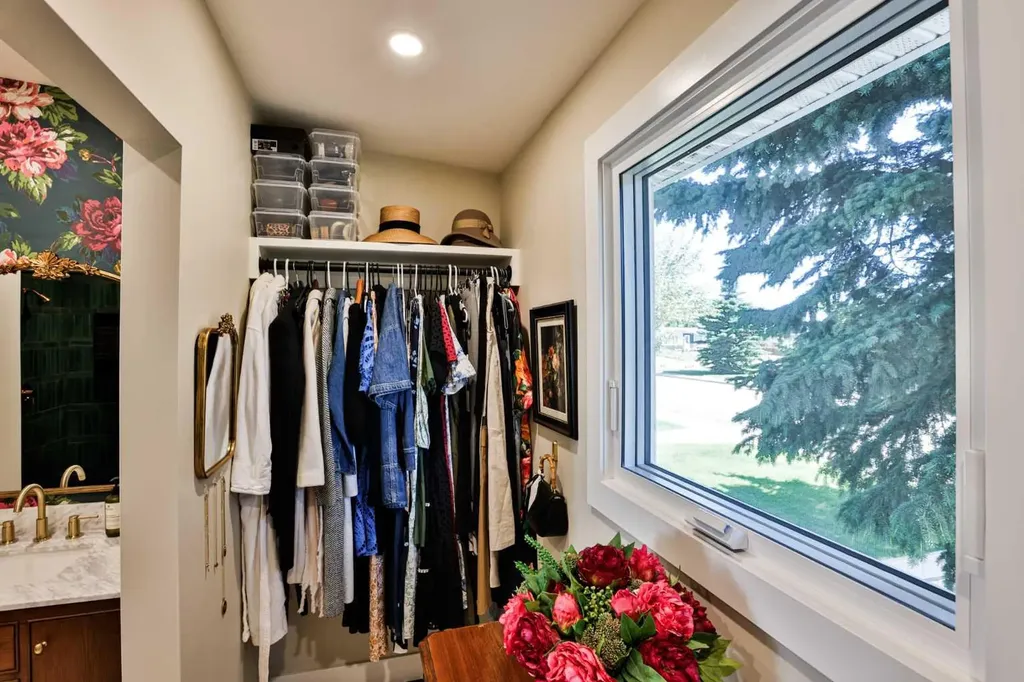 2925 11a Avenue S Lethbridge AB T1K 0M5