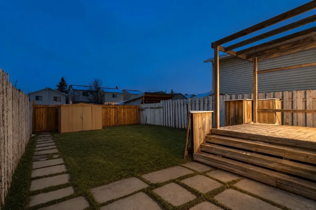 33 Martindale Court NE Calgary AB T3J 2V8