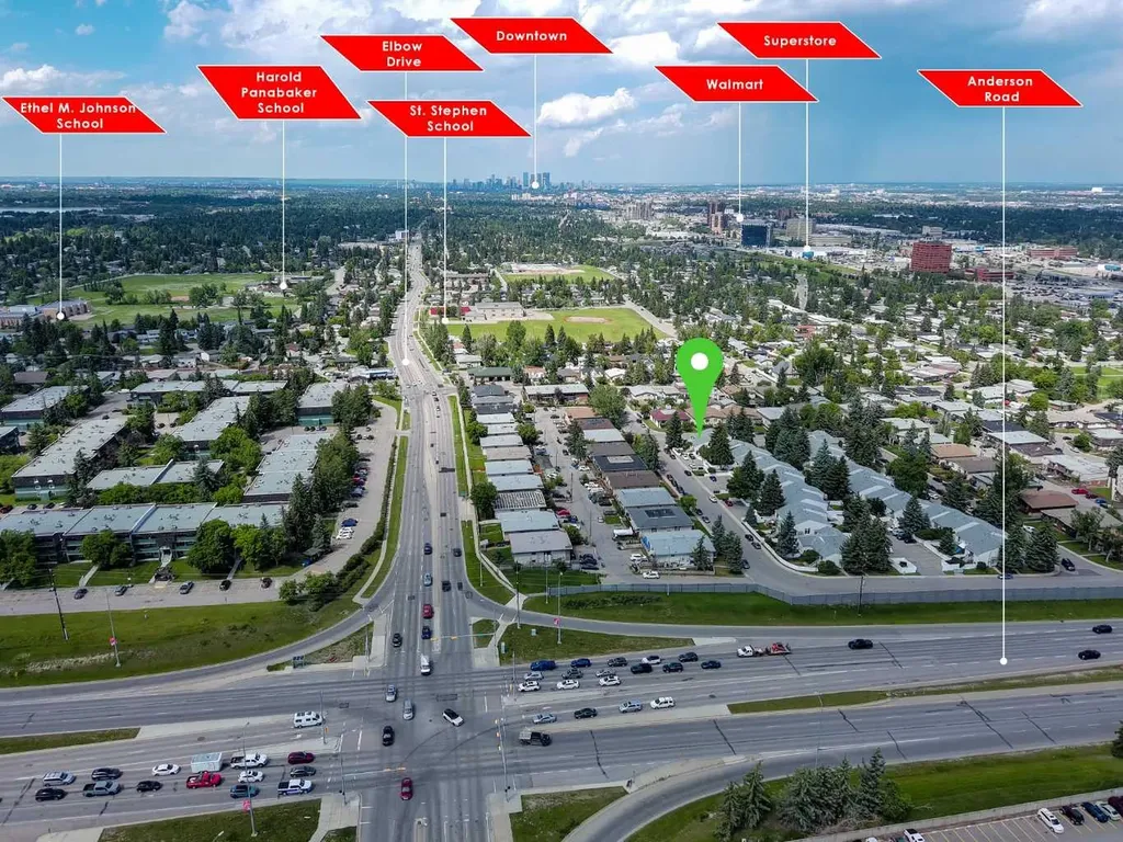101 Sabrina Way SW Calgary AB T2W 4J4