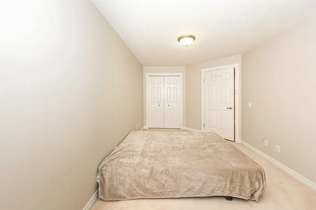 5419 49 Avenue Camrose AB T4V 0N6