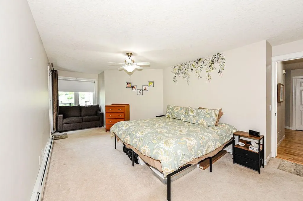 5419 49 Avenue Camrose AB T4V 0N6