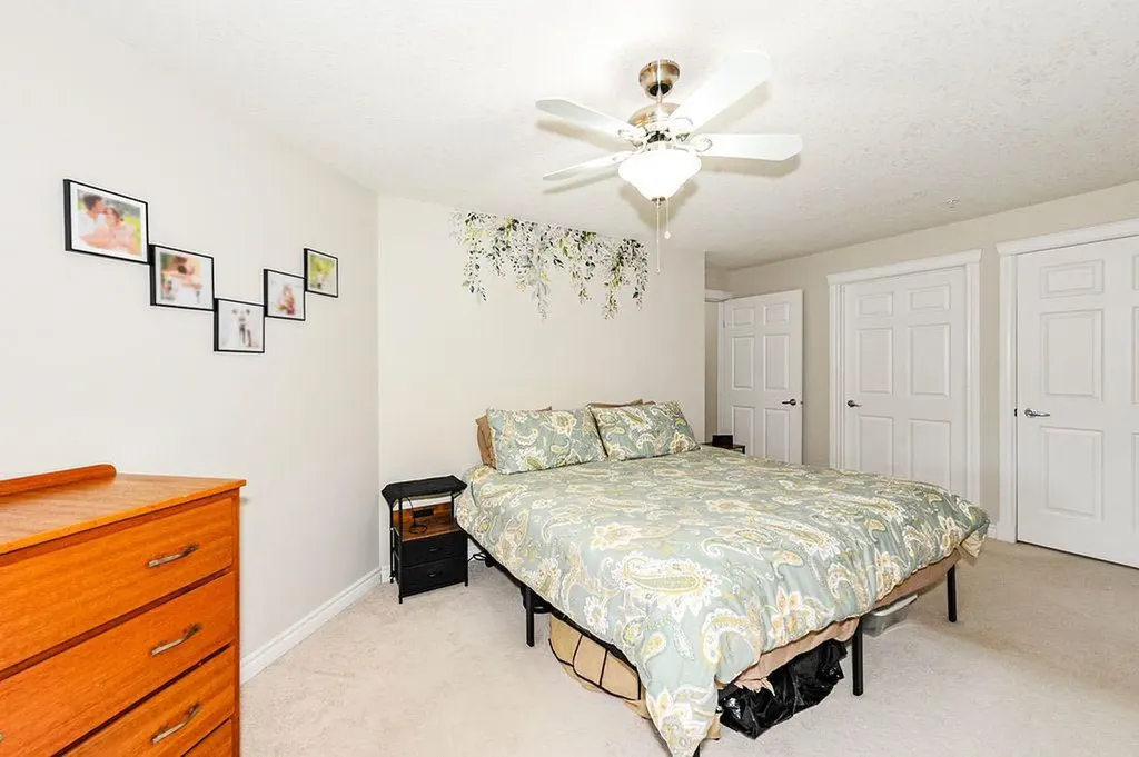 5419 49 Avenue Camrose AB T4V 0N6