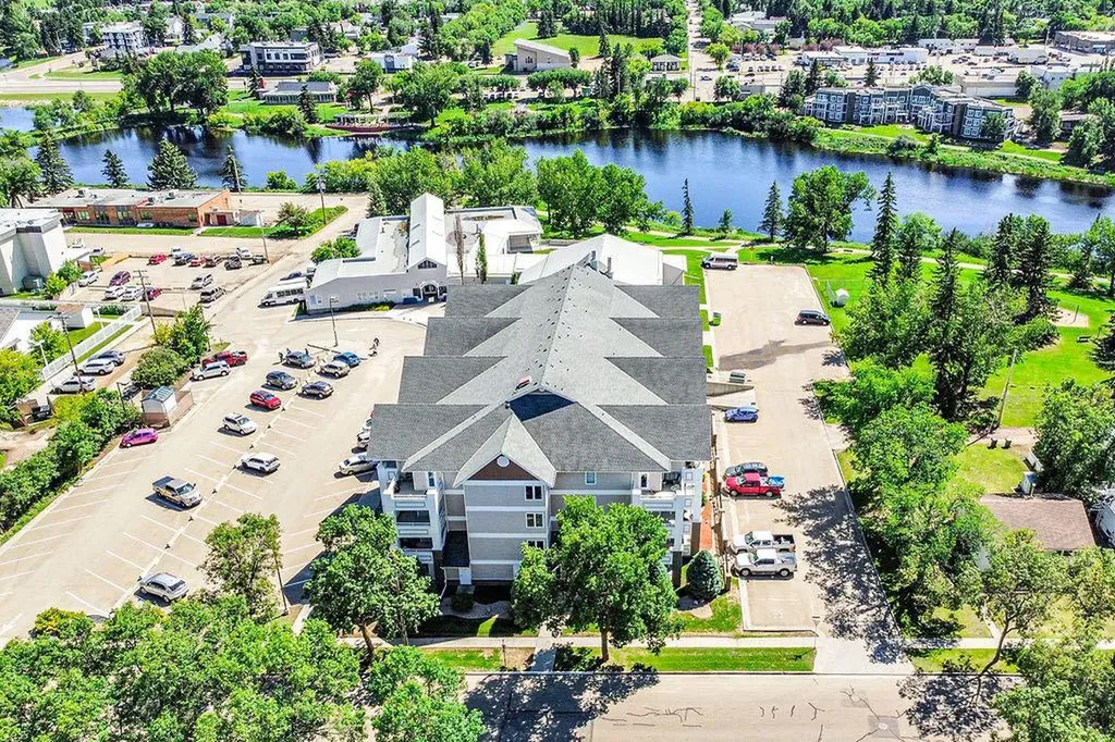 5419 49 Avenue Camrose AB T4V 0N6