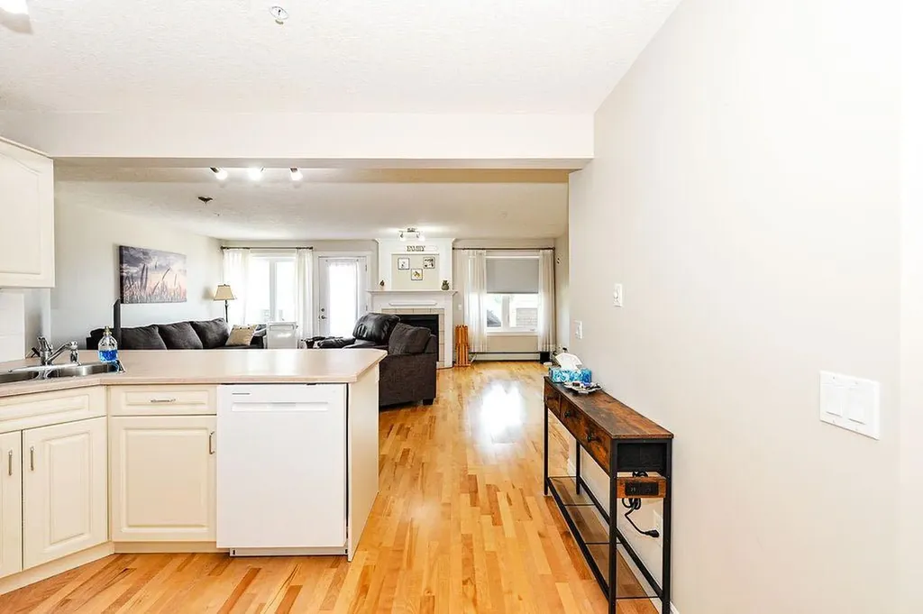 5419 49 Avenue Camrose AB T4V 0N6