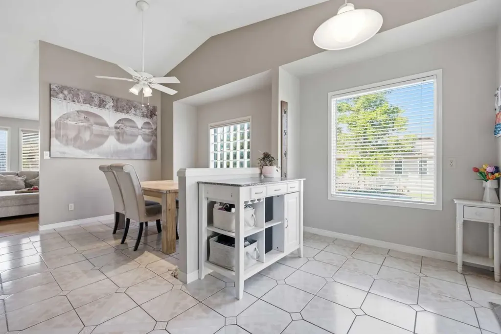 128 Sunvale Crescent SE Calgary AB T2X2S5