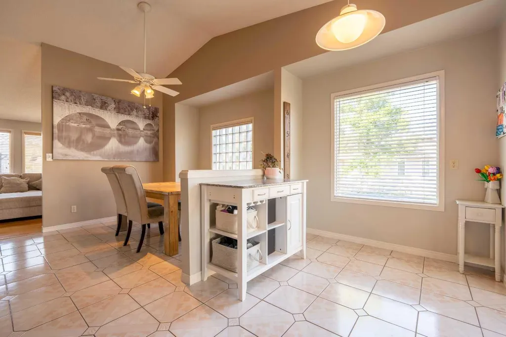 128 Sunvale Crescent SE Calgary AB T2X2S5