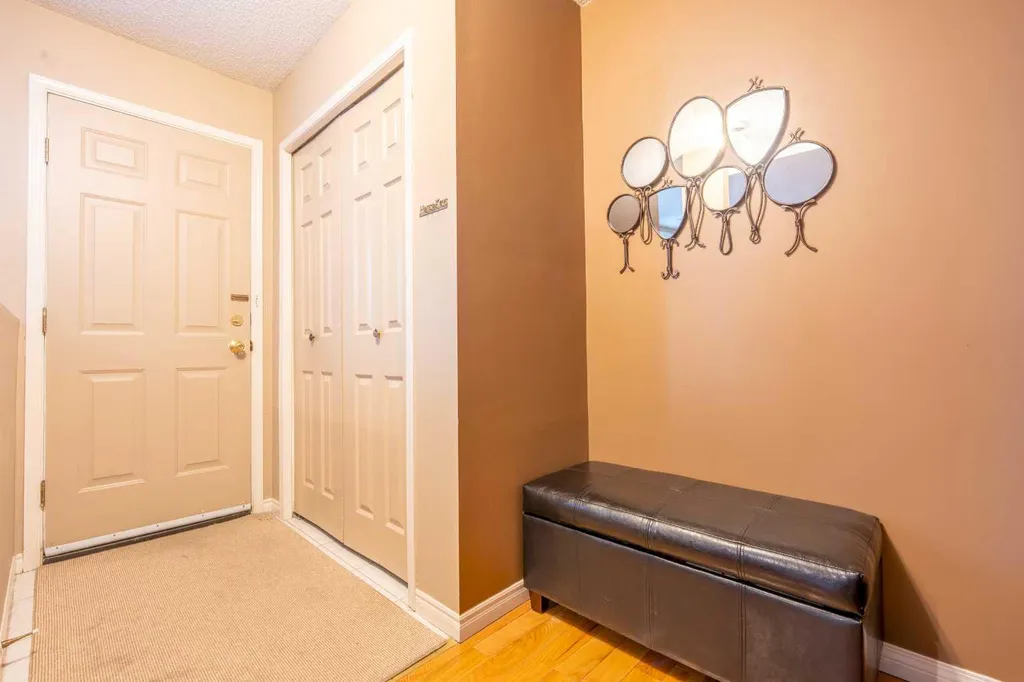 128 Sunvale Crescent SE Calgary AB T2X2S5