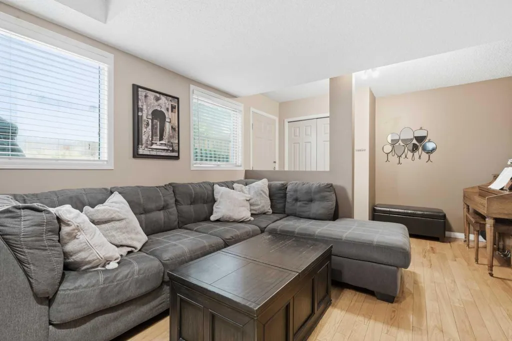 128 Sunvale Crescent SE Calgary AB T2X2S5