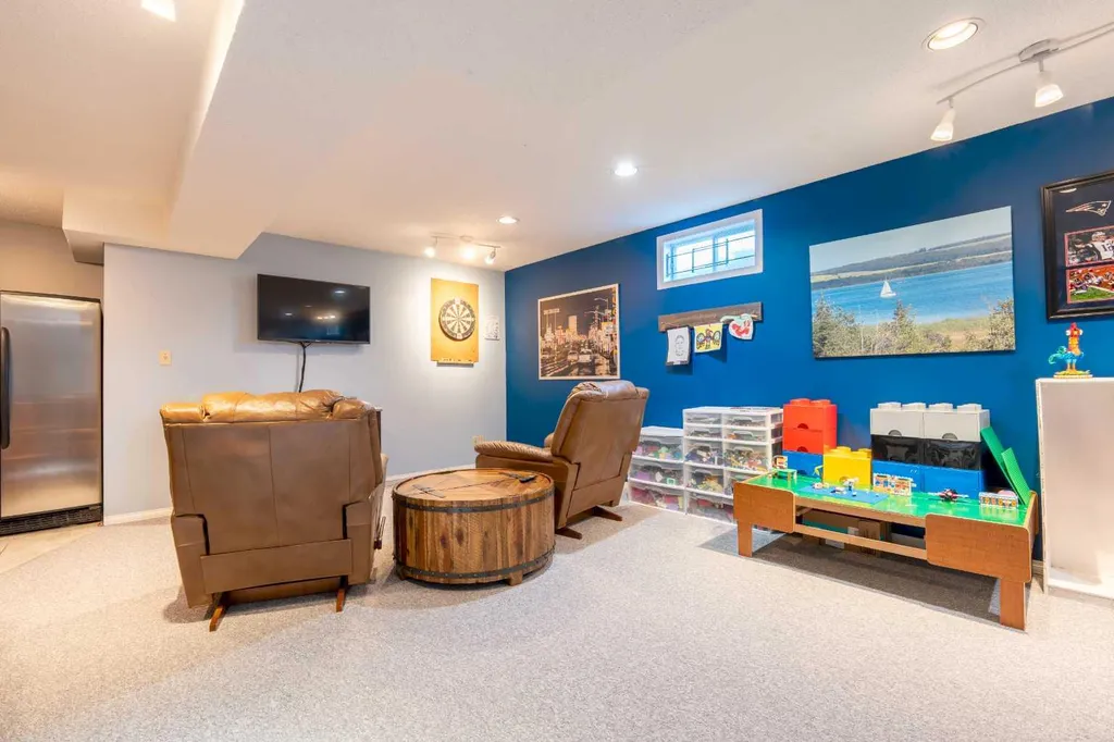 128 Sunvale Crescent SE Calgary AB T2X2S5