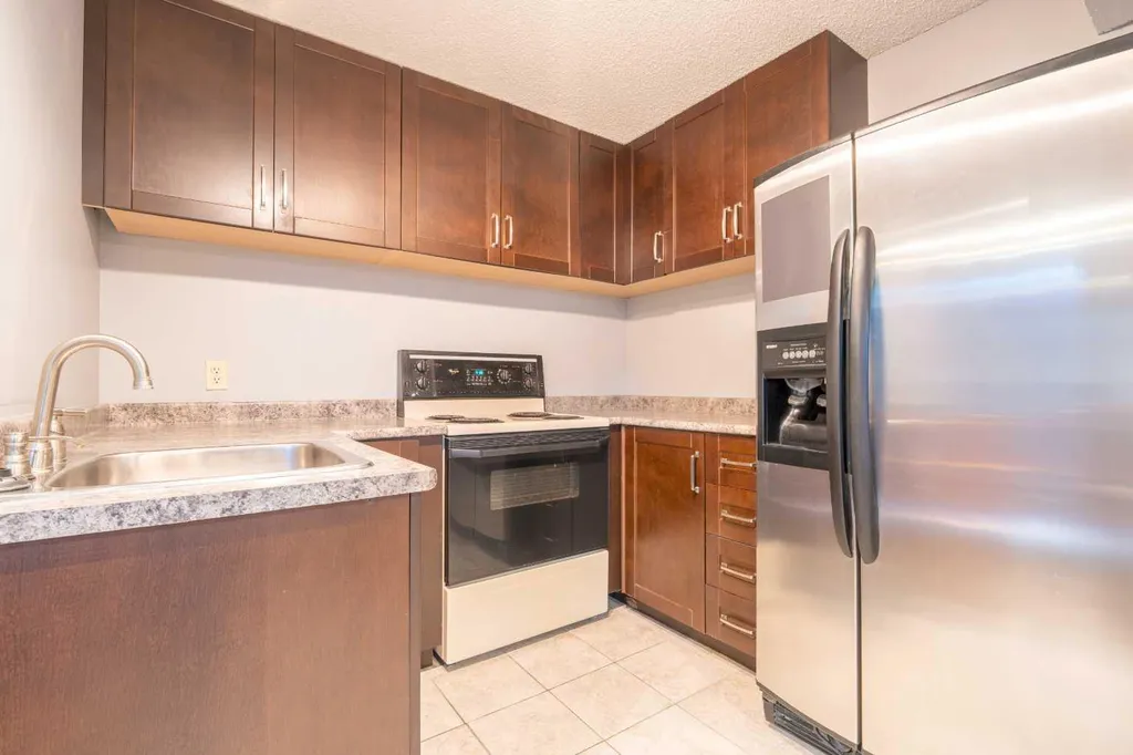 128 Sunvale Crescent SE Calgary AB T2X2S5