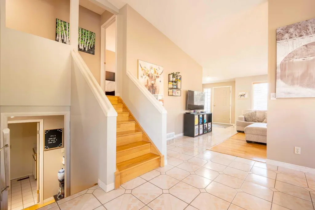 128 Sunvale Crescent SE Calgary AB T2X2S5